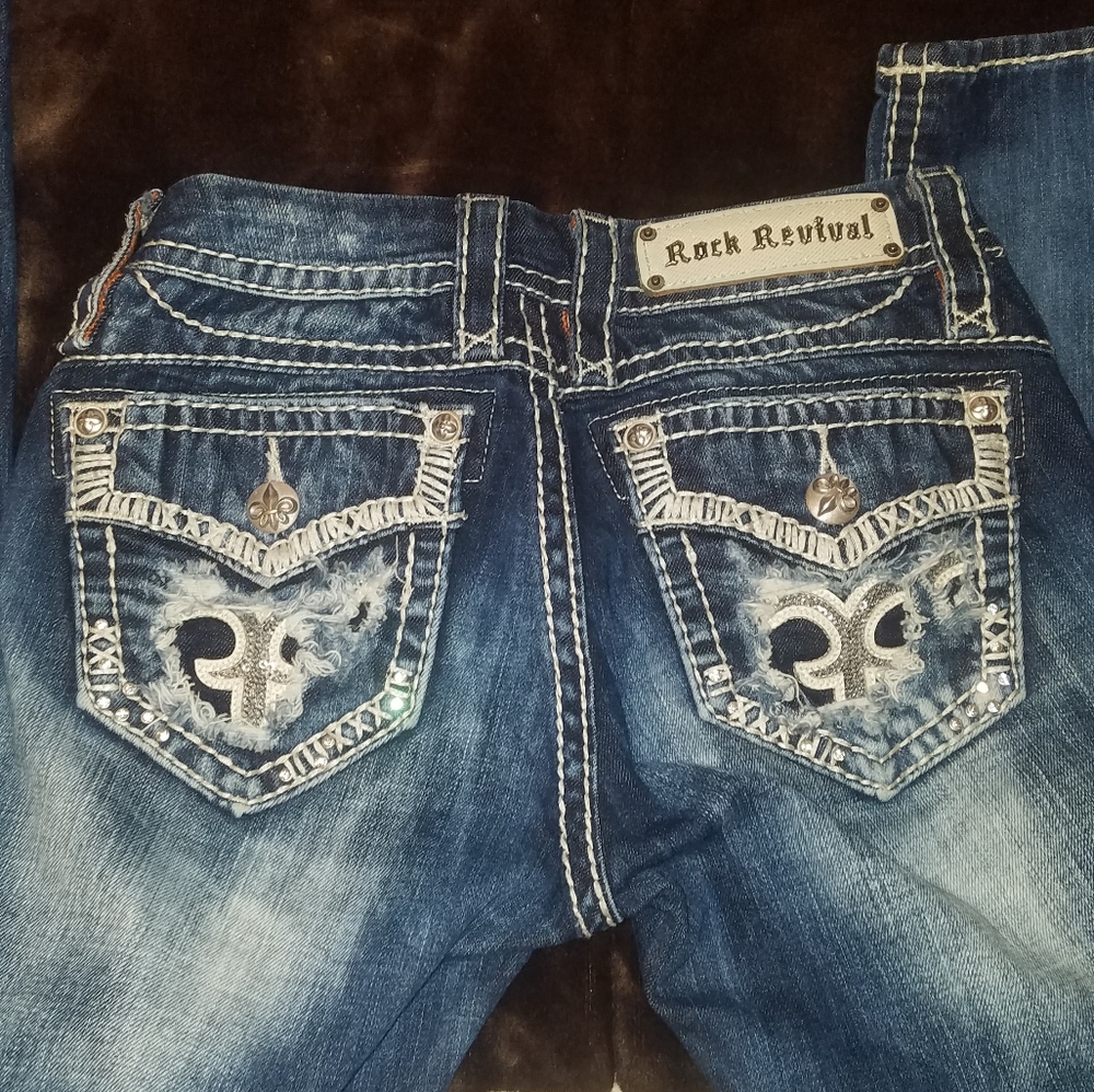 Rock revival Jean's